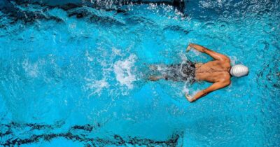 Domina la Piscina: Entrenamiento Completo para Nadadores